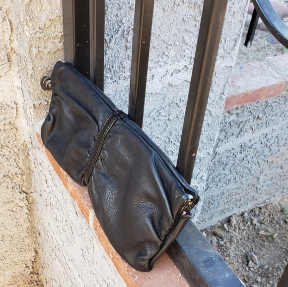 Leather Fossil‎ Clutch - Picture 2 of 5